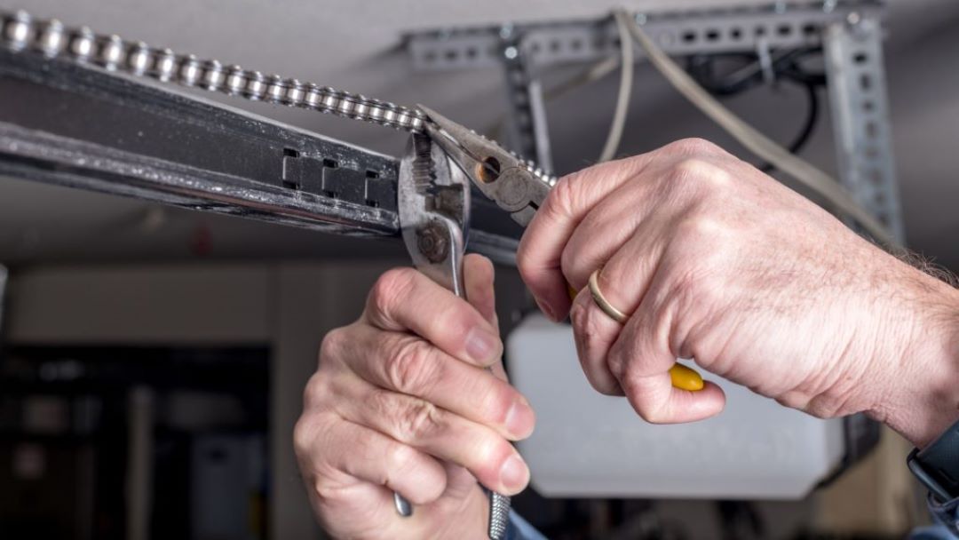 Broken Garage Door Opener Chain?