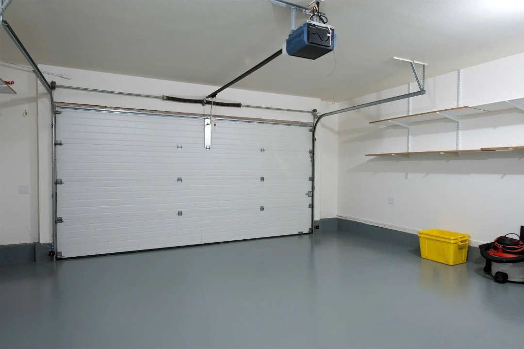 Garage door Repairs in Pensacola
