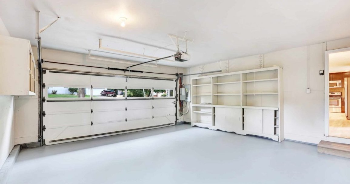 Garage door Repairs in Pensacola