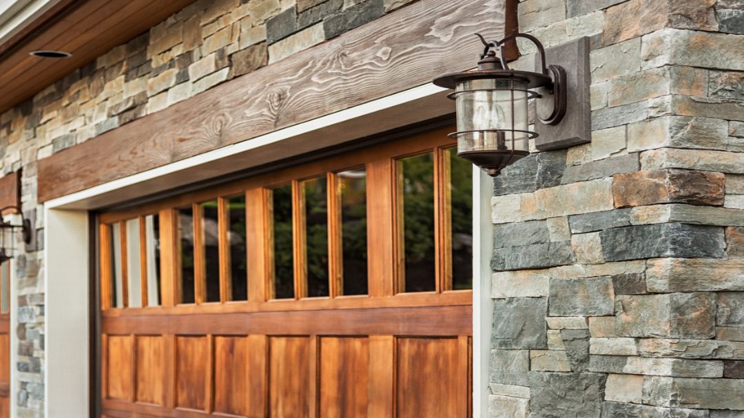 Garage door Repairs in Pensacola
