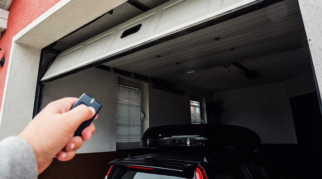 Garage door Repairs in Pensacola
